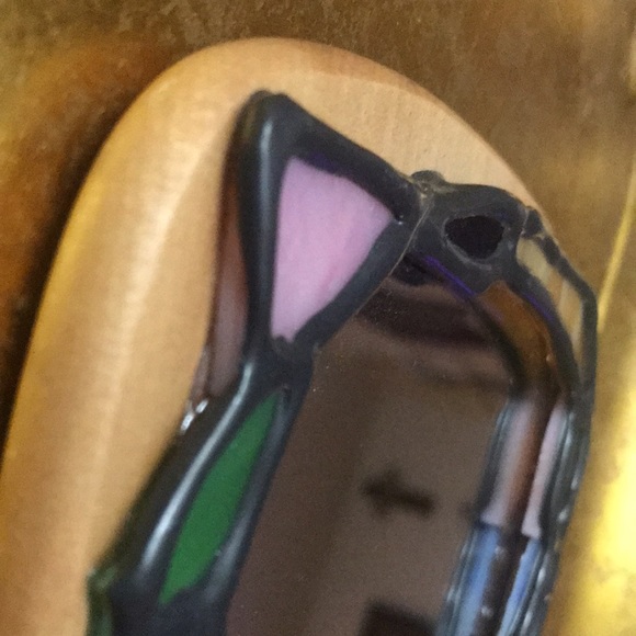 Unique Hand Mirror Wood W/Stained Glass Trim - Picture 11 of 12